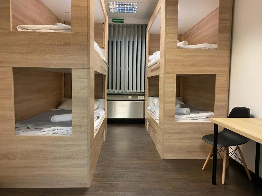 Hostel Messe Laatzen 0*,